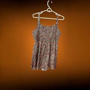 TAMSY Zebra Print Smocked Bodice Tunic Top One Size Missy